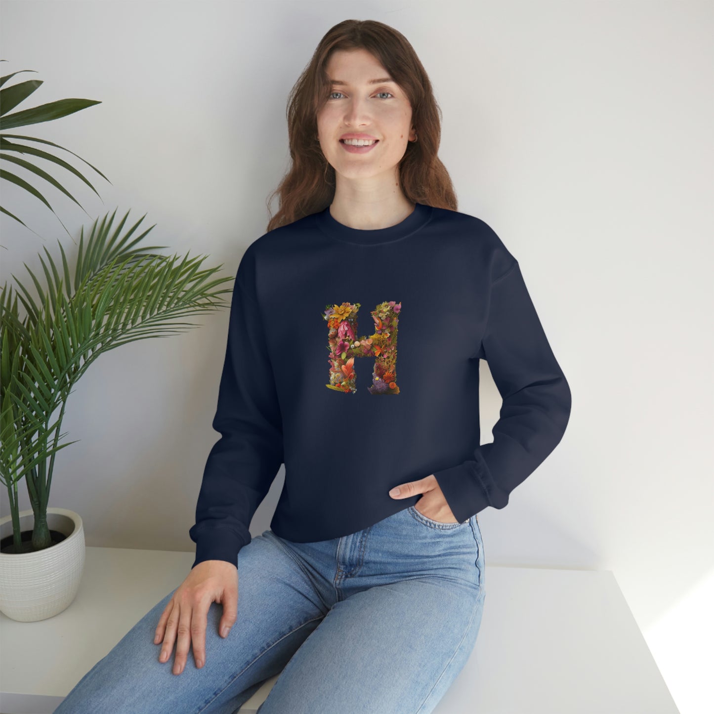 Unisex Heavy Blend™ Crewneck Sweatshirt "H"