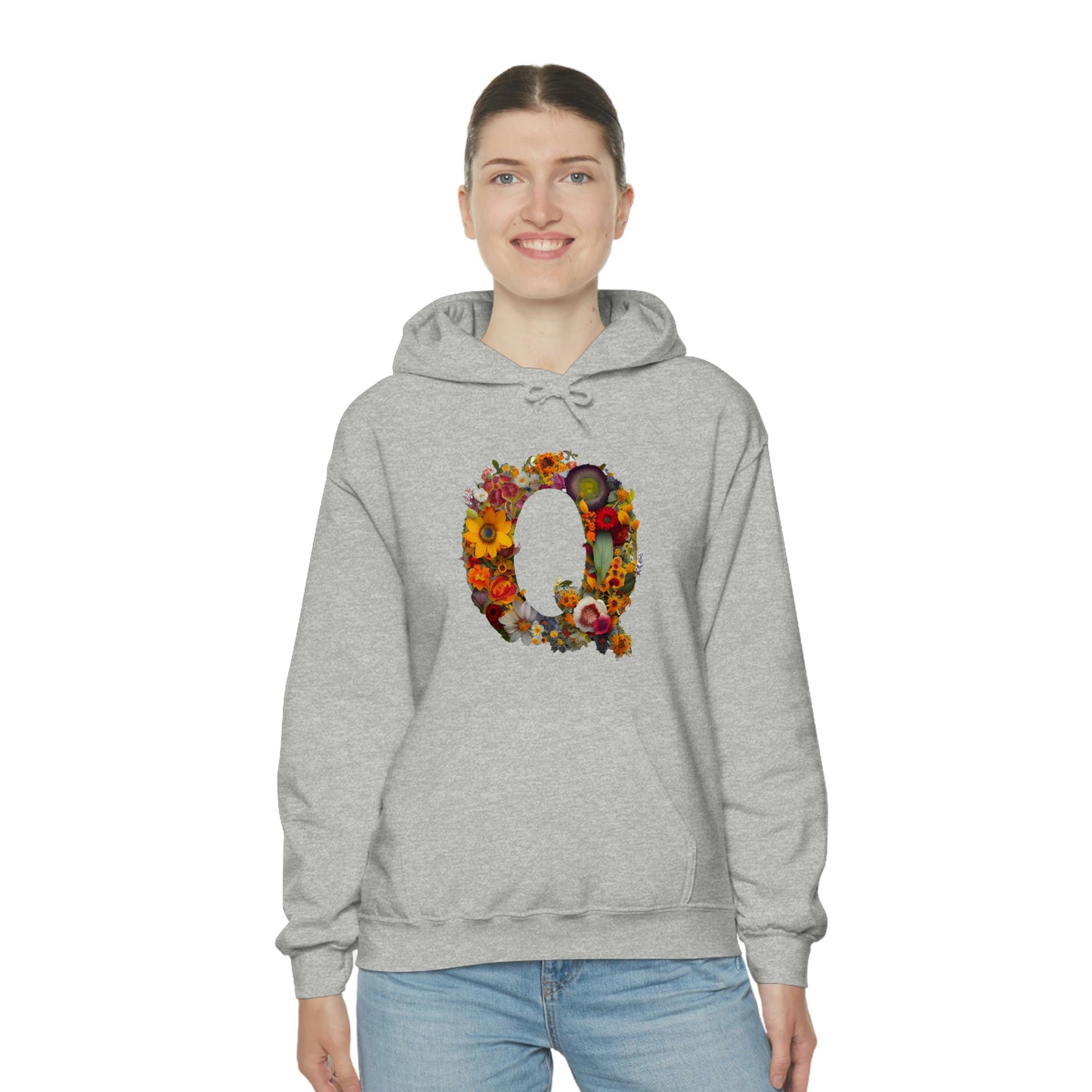 Unisex Heavy Blend™ Hooded Sweatshirt "Q"