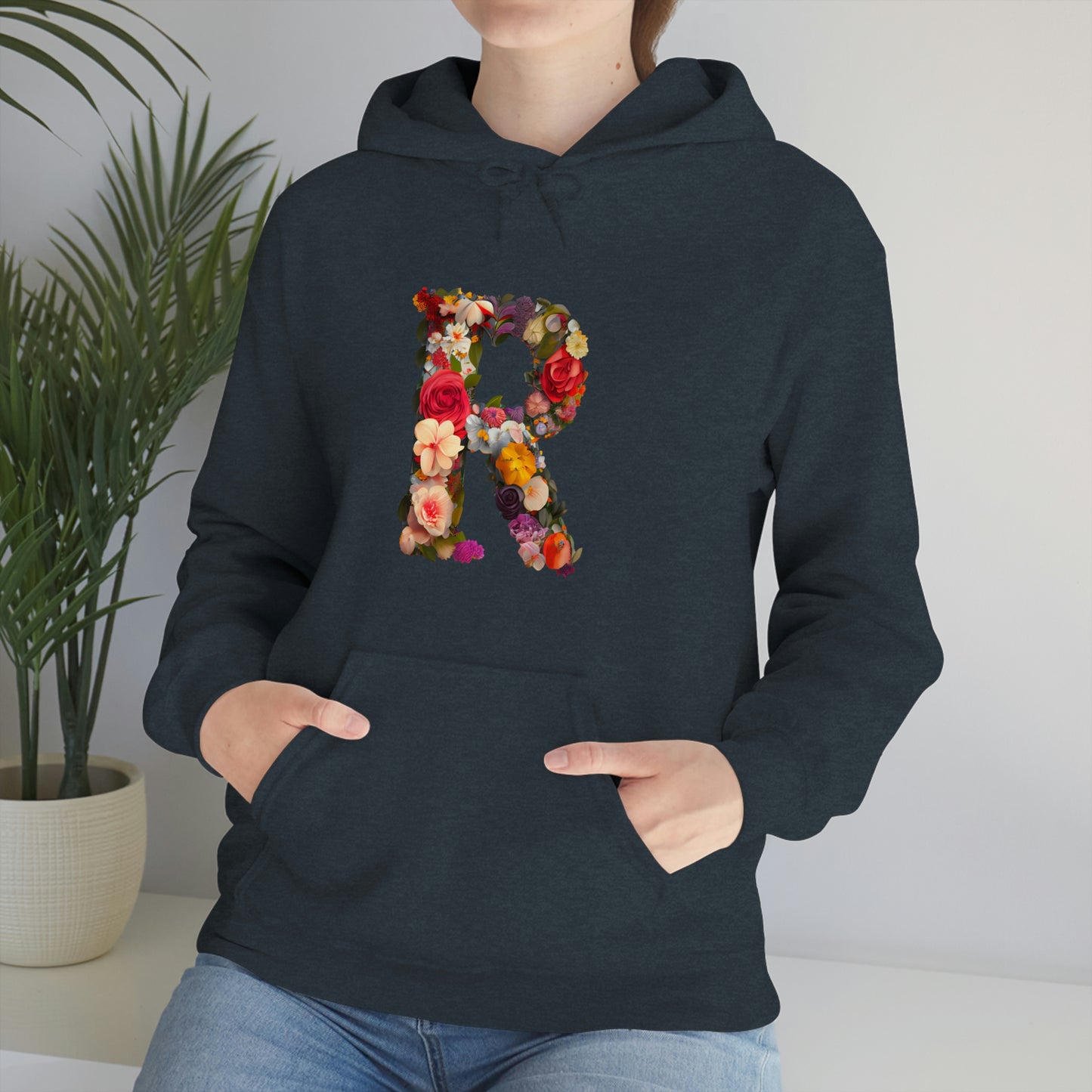 Unisex Heavy Blend™ Hooded Sweatshirt "R"