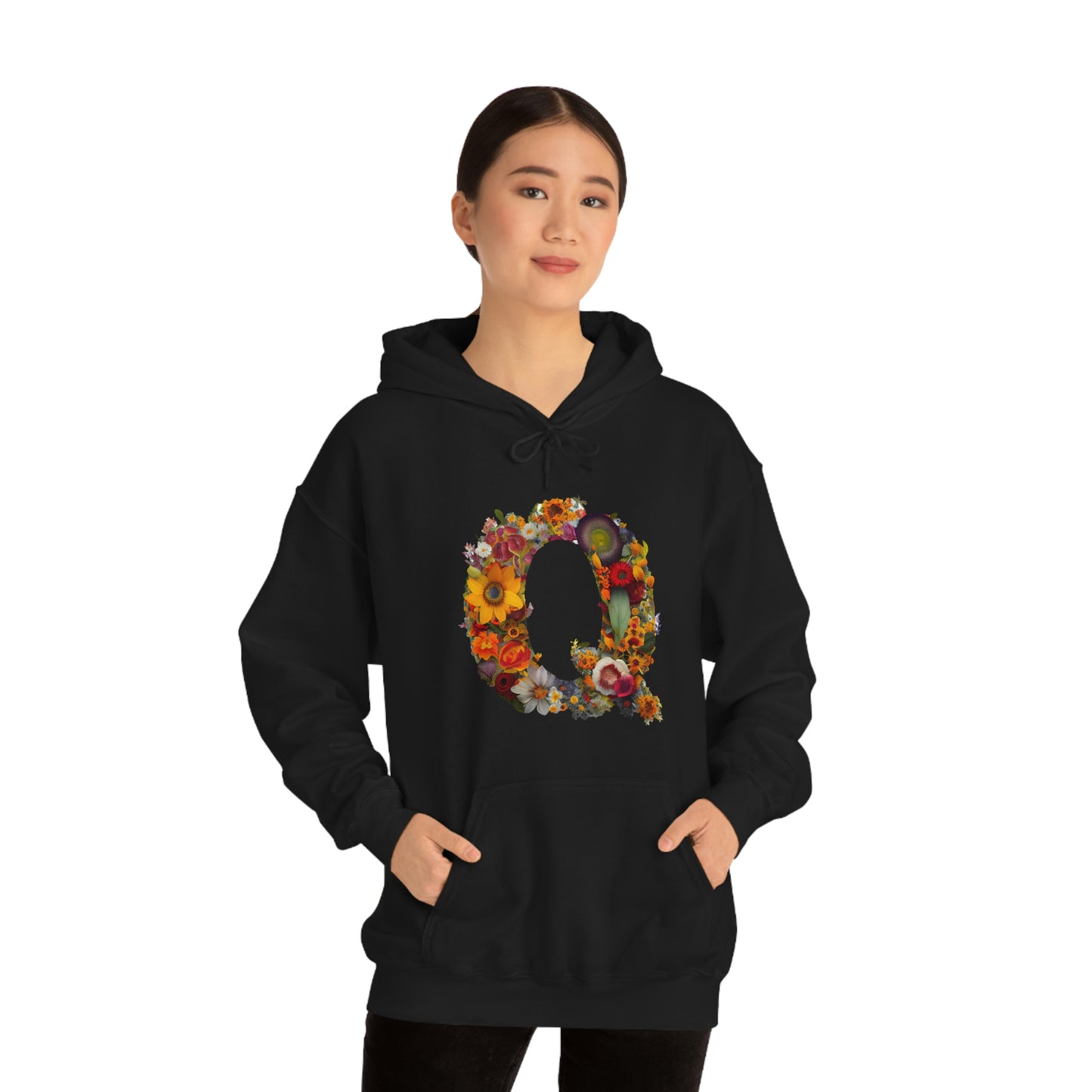 Unisex Heavy Blend™ Hooded Sweatshirt "Q"