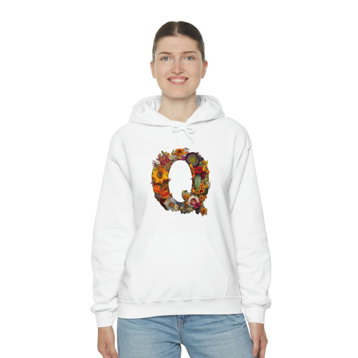 Unisex Heavy Blend™ Hooded Sweatshirt "Q"