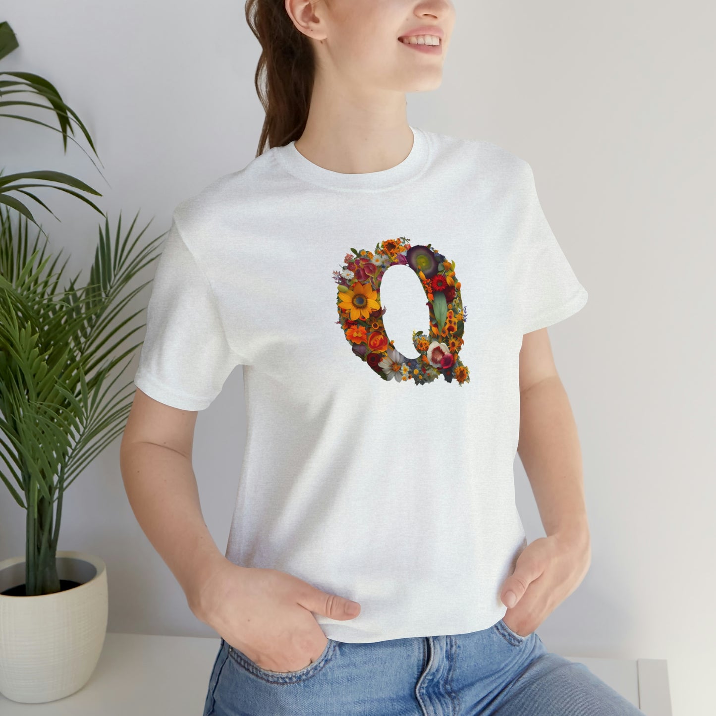 Unisex Jersey Short Sleeve Tee "Q"