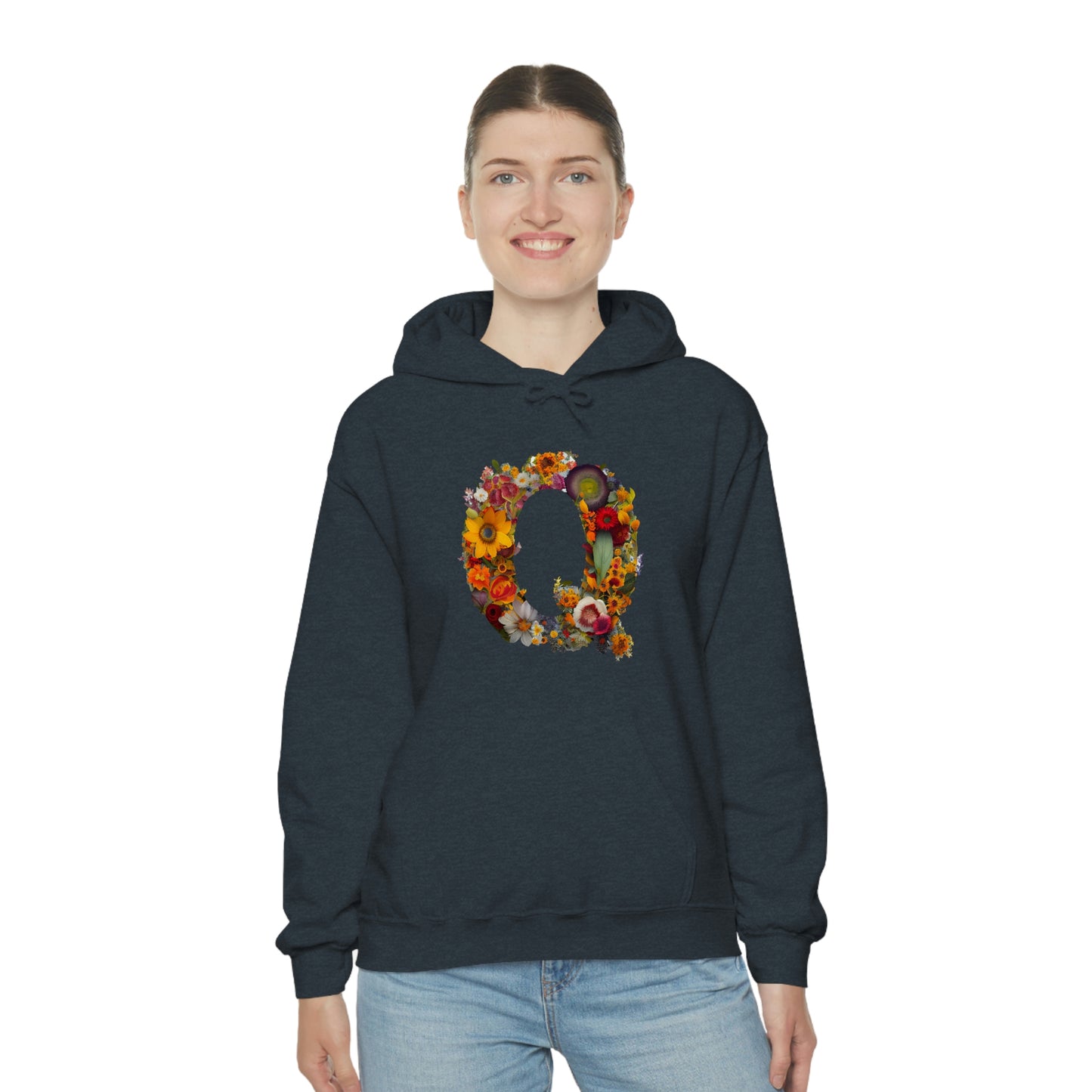 Unisex Heavy Blend™ Hooded Sweatshirt "Q"