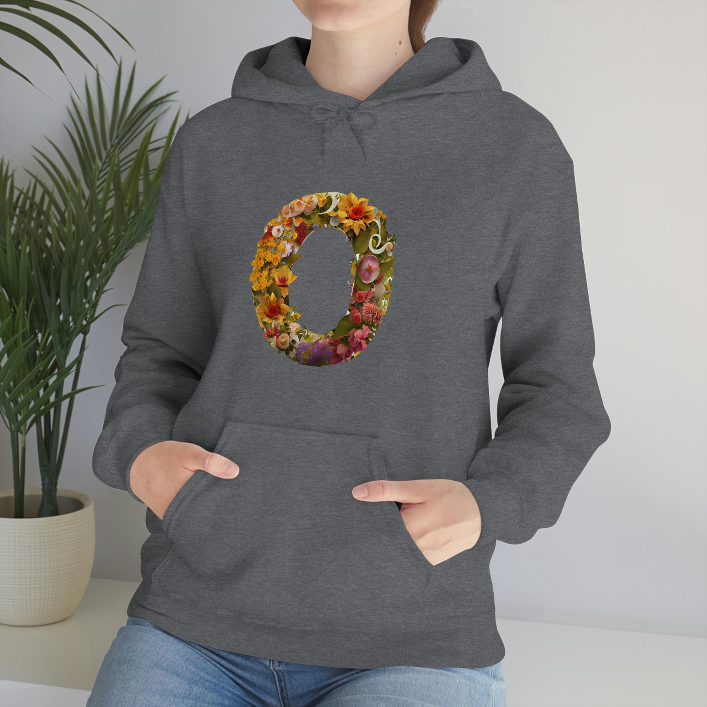 Unisex Heavy Blend™ Hooded Sweatshirt "O"